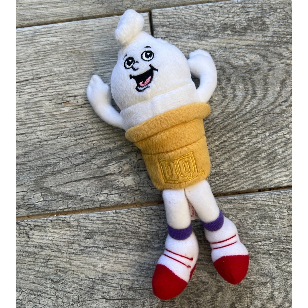 DAIRY QUEEN Ice Cream Cone PLUSH DQ Curly Top Vanilla Stuffed Animals‎ Y2K 90s